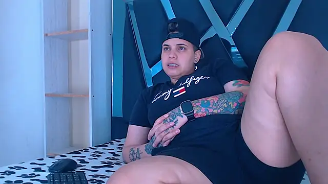 karla sexy21 online show from October 31, 2025, 5:08 am