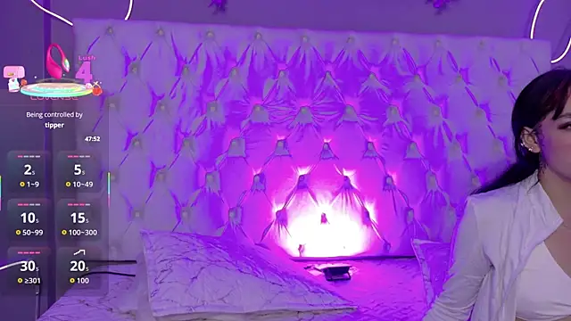 Megan  cole1 online show from December 16, 2025, 4:06 am