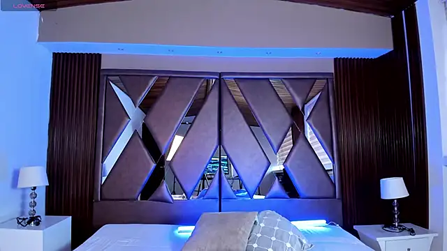 AidaJones online show from April 13, 2026, 11:48 am