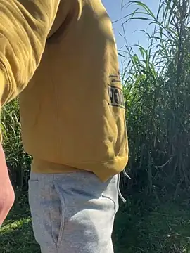 qaz23257 online show from December 17, 2025, 1:44 am