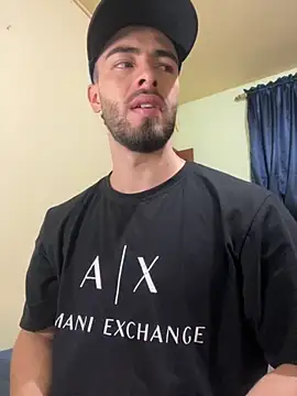 Snapshot of MaxDell chatting on September 19, 2025, 1:18 am MaxDell online show from September 19, 2025, 1:18 am