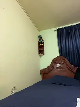 MaxDell online show from December 4, 2025, 2:43 am