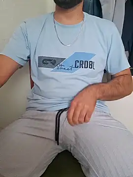 esmerkralkobra online show from October 28, 2025, 1:14 pm