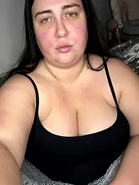 Snapshot of roxey-1997 chatting on October 21, 2025, 9:37 pm roxey-1997 online show from October 21, 2025, 9:37 pm