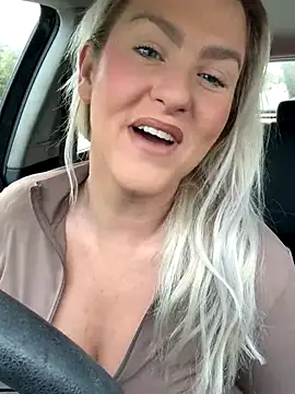 Charleigh xx online show from October 4, 2025, 9:40 am