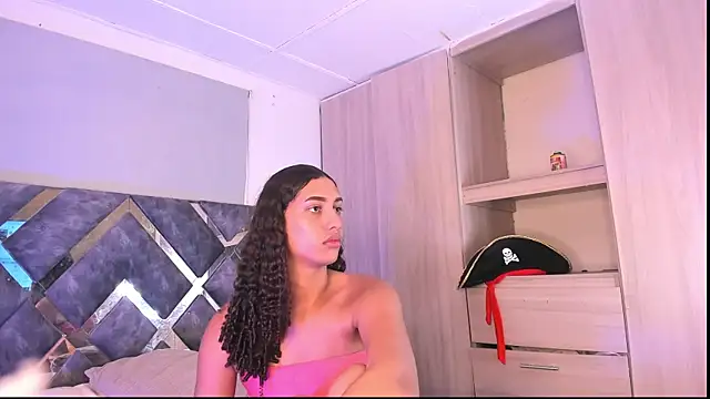 Snapshot of candice777 chatting on October 14, 2025, 3:02 pm candice777 online show from October 14, 2025, 3:02 pm