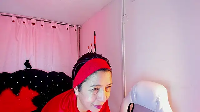 Snapshot of Trinityy__ chatting on January 7, 2026, 3:58 pm Trinityy online show from January 7, 2026, 3:58 pm