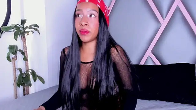 Euphoria 07 online show from November 19, 2025, 4:01 am