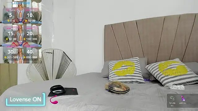 Lady miss    online show from November 13, 2025, 12:48 pm