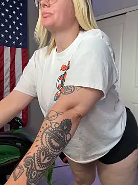 Charlies world online show from April 16, 2026, 6:41 pm