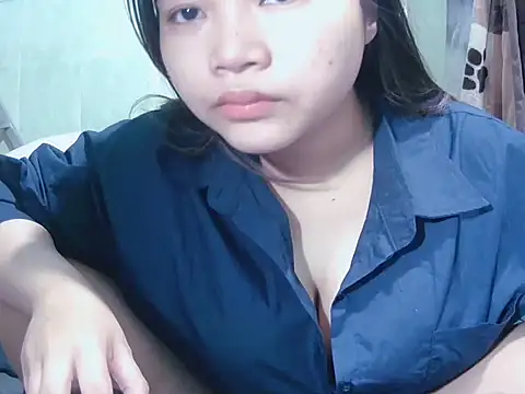 Snapshot of Lily3322 chatting on February 4, 2026, 8:25 pm Lily3322 online show from February 4, 2026, 8:25 pm