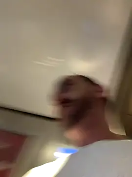 goncas23 online show from September 30, 2025, 2:11 pm