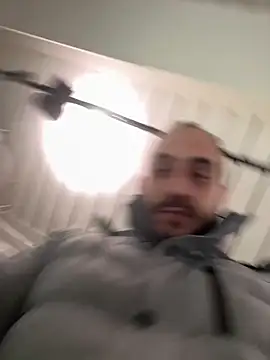 goncas23 online show from February 12, 2026, 2:01 pm