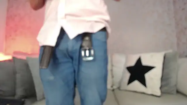 JuanKFit 45 online show from November 19, 2025, 1:44 pm