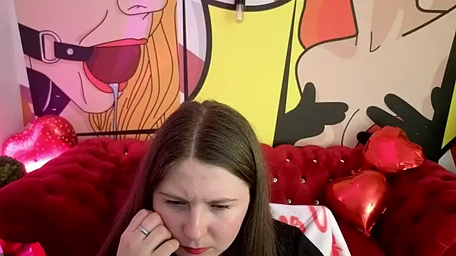 CraveeDoll online show from February 12, 2026, 8:04 pm