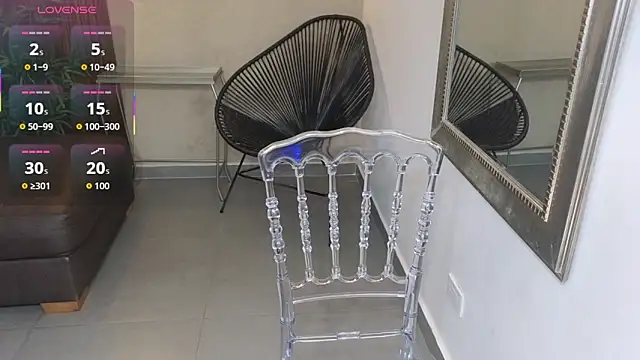 Lia Mar  online show from October 29, 2025, 6:09 pm