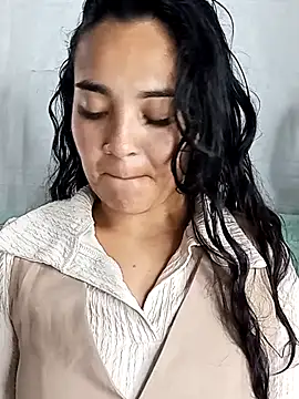 meli  brown online show from October 24, 2025, 3:14 am