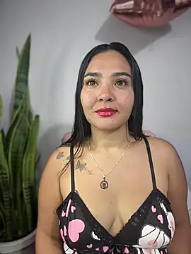 Snapshot of meli__brown chatting on June 1, 2026, 9:55 am meli brown online show from June 1, 2026, 9:55 am