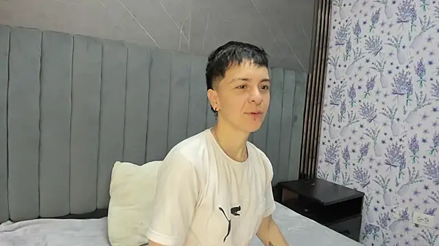  Hannah Hot online show from December 1, 2025, 1:21 am