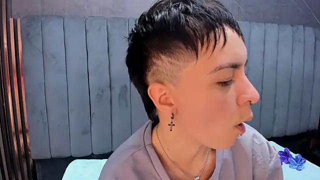  Hannah Hot online show from February 3, 2026, 6:40 am