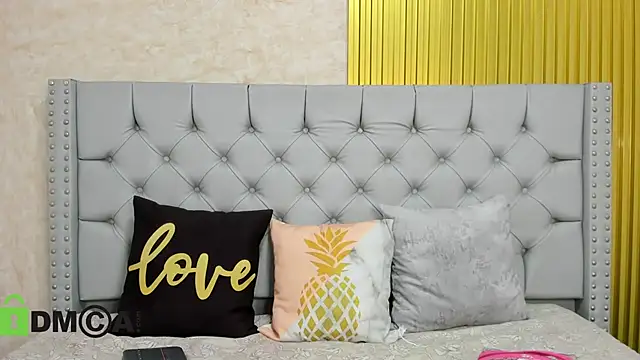 Skarlet 04 online show from November 6, 2025, 4:08 pm