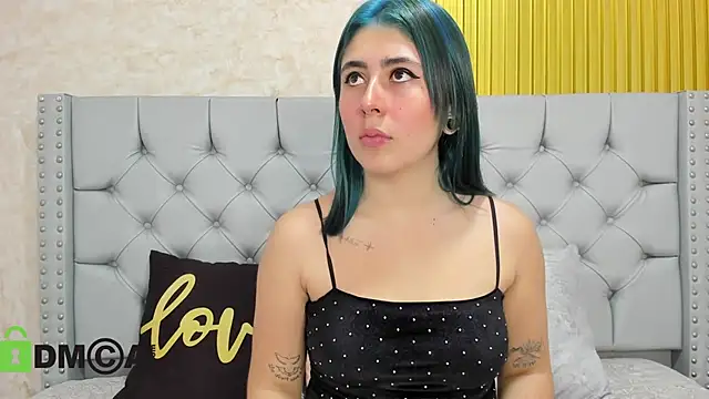 Skarlet 04 online show from November 10, 2025, 5:12 pm