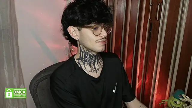 Mihail leroy online show from January 9, 2026, 3:31 am