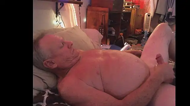 Pussyeat2please online show from November 11, 2025, 7:52 am