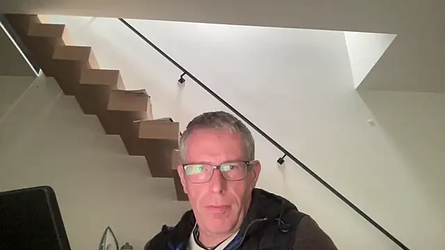 Snapshot of choupipat1 chatting on October 28, 2025, 2:20 pm choupipat1 online show from October 28, 2025, 2:20 pm