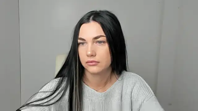 Lune Moon online show from November 17, 2025, 6:08 am