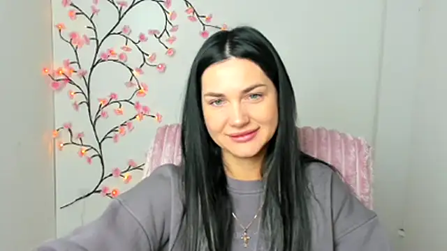 Lune Moon online show from February 20, 2026, 6:48 am