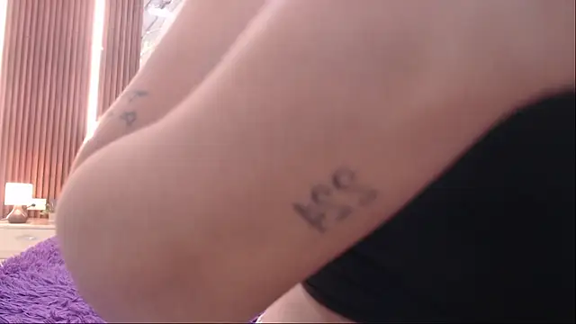 aixa show online show from December 4, 2025, 12:25 pm