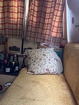 ladyboatlady online show from October 12, 2025, 3:11 pm