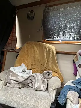 ladyboatlady online show from March 23, 2026, 6:28 am