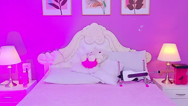 SamantaKane online show from February 25, 2026, 4:11 am