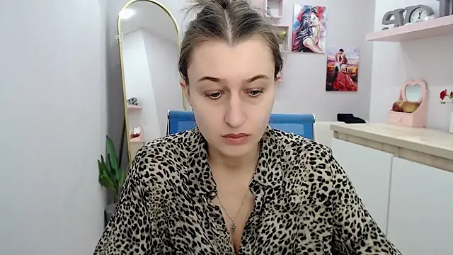 muriel elvin online show from October 6, 2025, 9:18 am