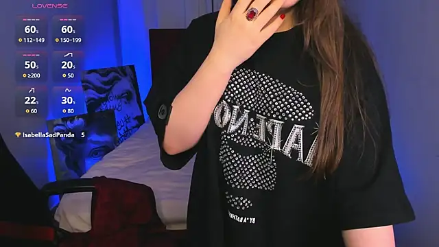 AliceLiador online show from November 24, 2025, 9:58 pm