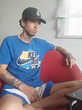 Tattoboy19cm online show from November 24, 2025, 3:01 pm