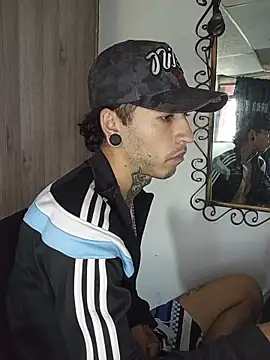Tattoboy19cm online show from May 28, 2026, 7:55 pm