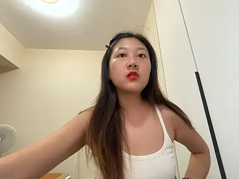 xena0501 online show from September 17, 2025, 9:11 am