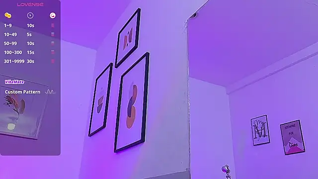 cutepetitee online show from September 8, 2025, 7:46 pm