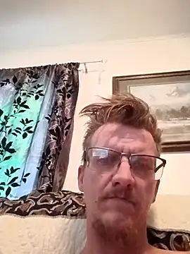 Kinkyfreak88992 online show from February 15, 2026, 7:32 pm