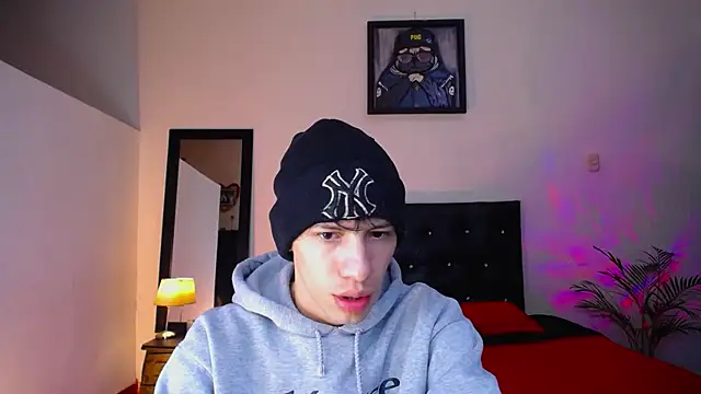 santiago cutex online show from November 7, 2025, 10:04 am