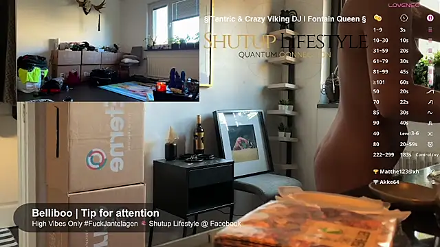 SwingWingWomanSweden online show from September 26, 2025, 7:01 am