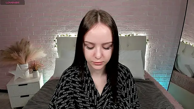 MarySparkle online show from October 2, 2025, 3:13 am