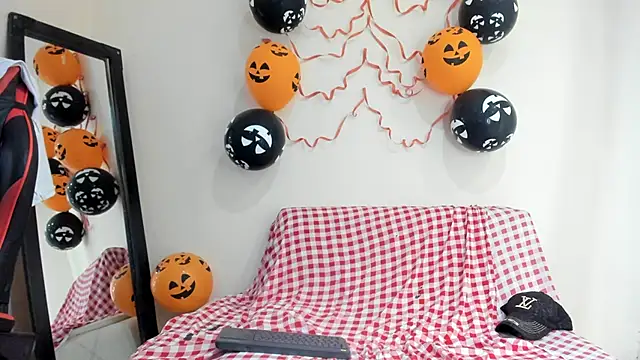 axel rousse2 online show from October 24, 2025, 10:17 pm