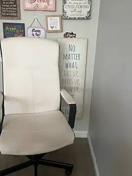 Juicystorm online show from April 27, 2026, 4:27 pm