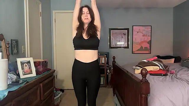 Snapshot of MommyGoddessL chatting on September 30, 2025, 2:22 pm MommyGoddessL online show from September 30, 2025, 2:22 pm