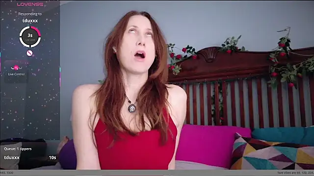 MommyGoddessL online show from February 10, 2026, 6:01 pm