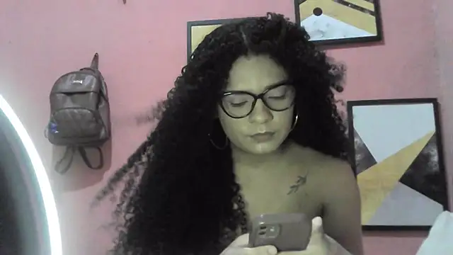 Cachinhospreto online show from April 21, 2026, 11:40 pm